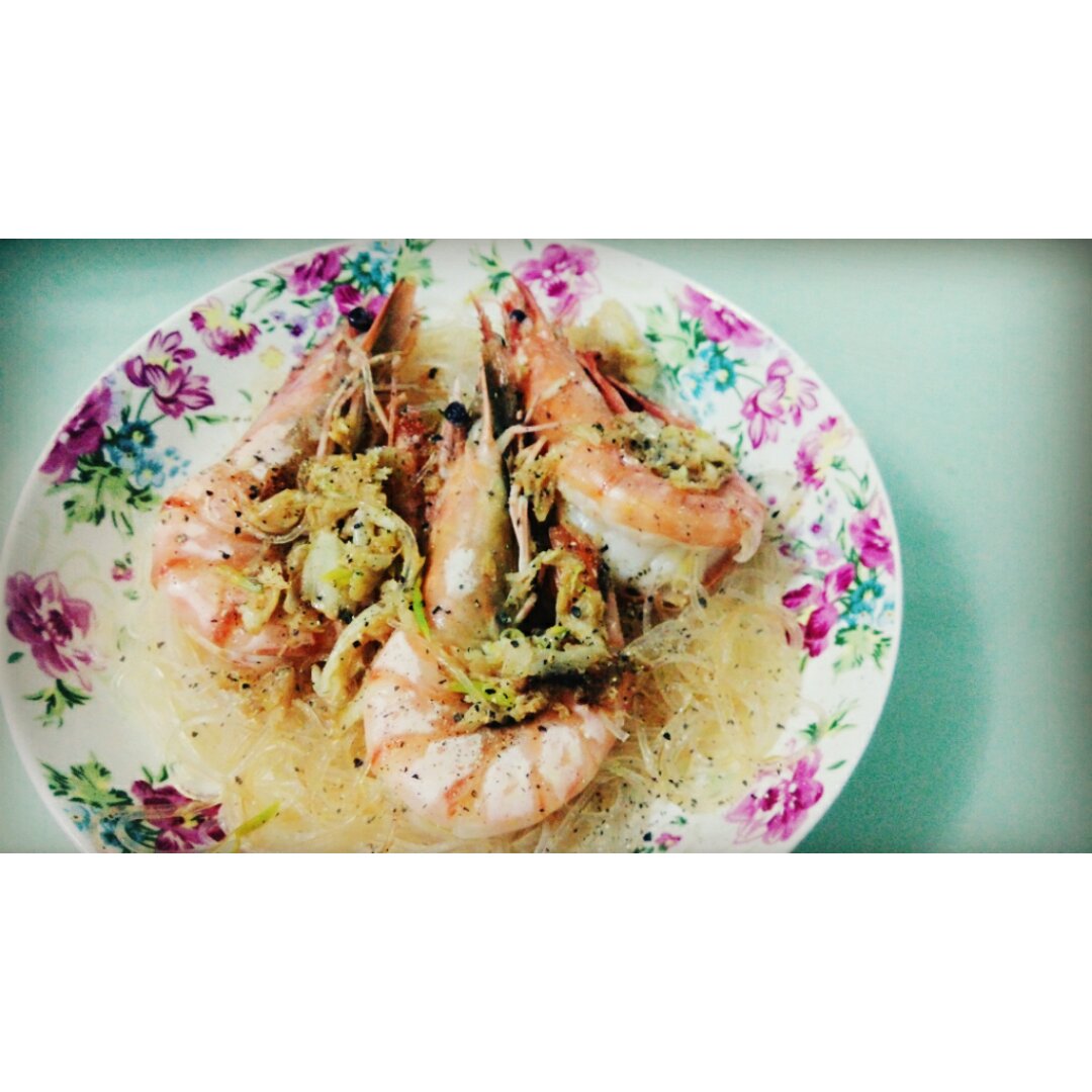 蒜蓉粉丝蒸大虾