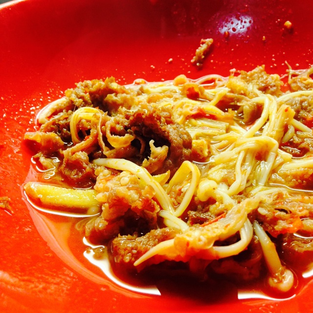 金针菇肥牛番茄锅