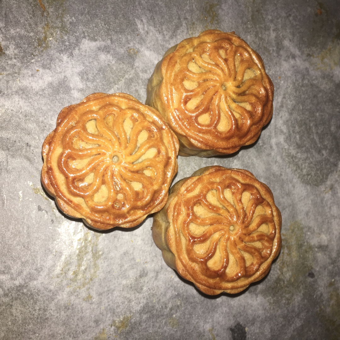 广式豆沙月饼
