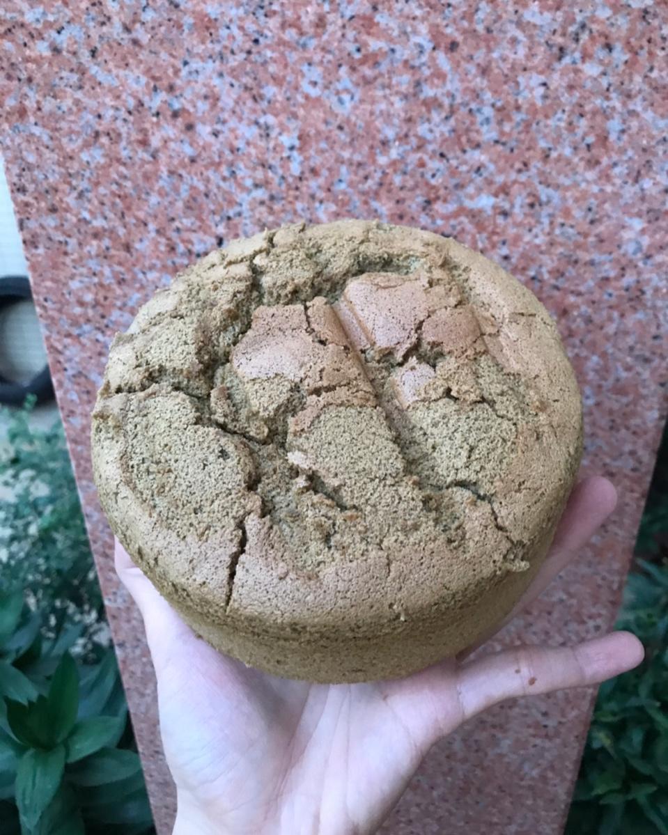 六寸抹茶戚风蛋糕