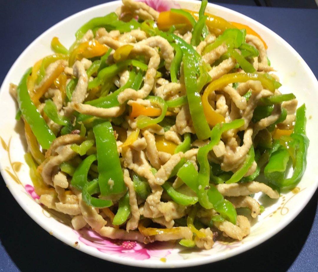 厨师长教你：“青椒肉丝”的正宗做法，色香味俱全