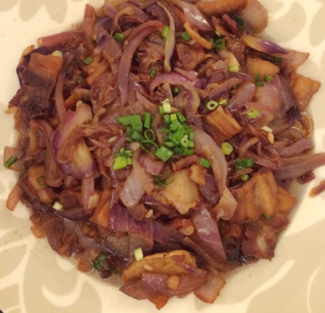 洋葱炒肉