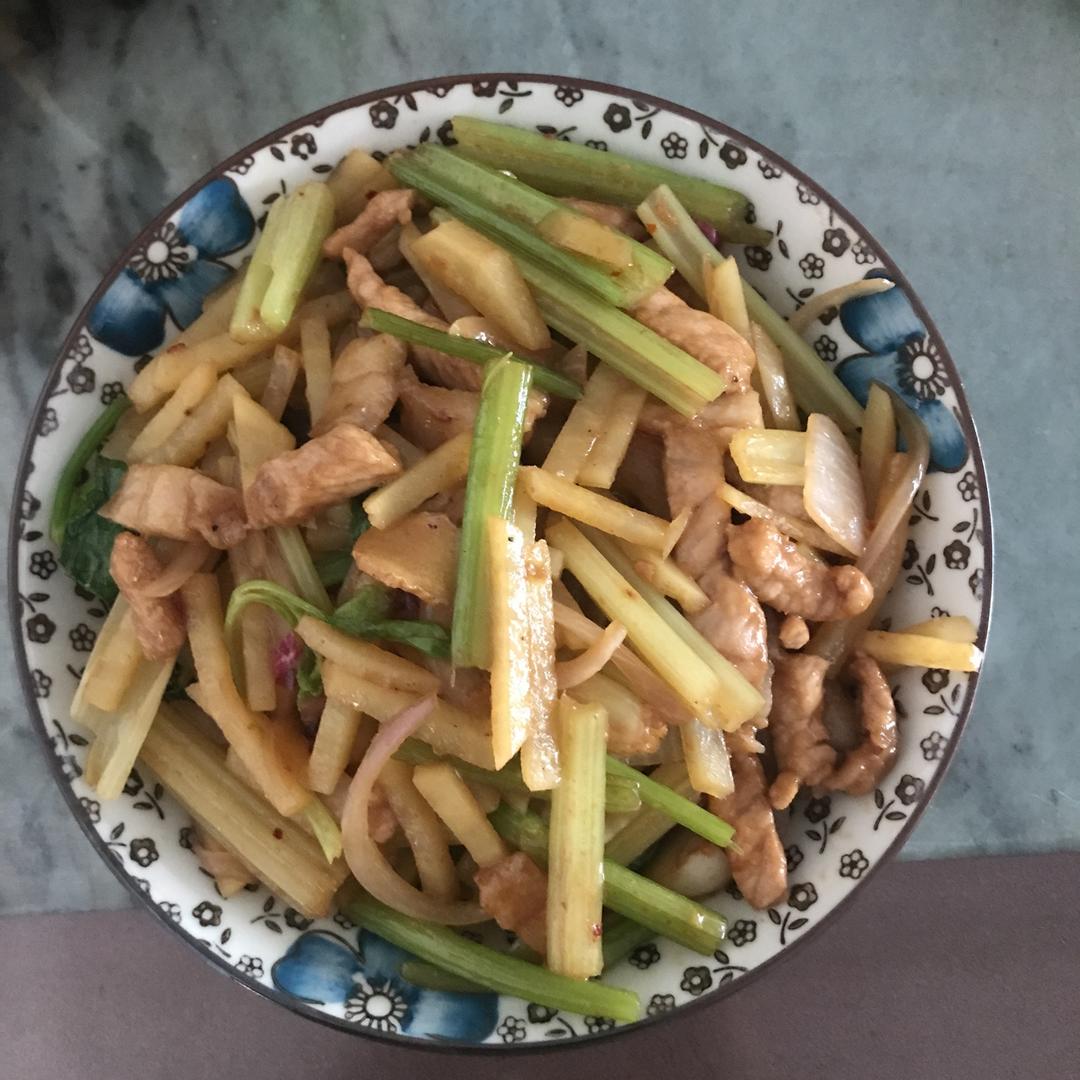 芹菜炒土豆丝