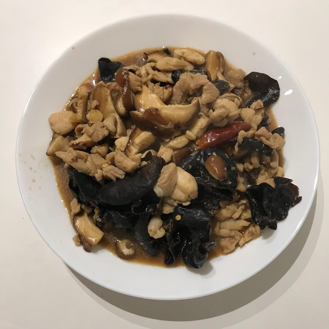 小鸡炖蘑菇