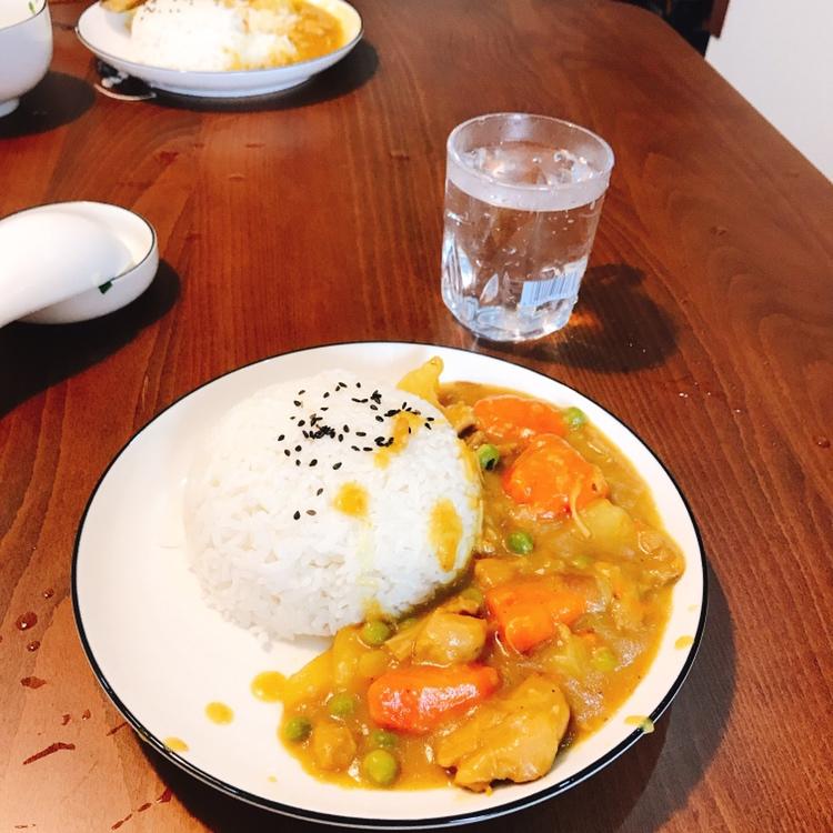咖喱鸡肉饭