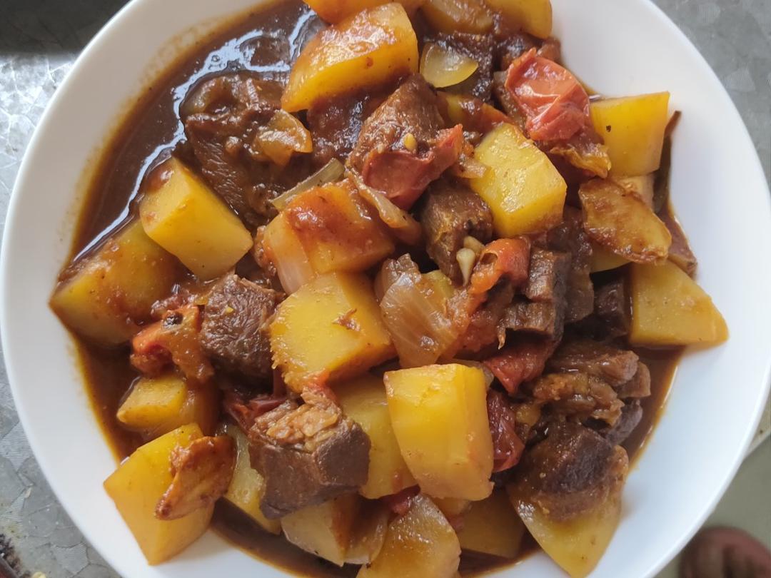 土豆炖牛肉
