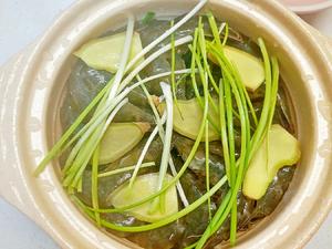 普宁豆酱土锅焖鲜虾的做法 步骤6