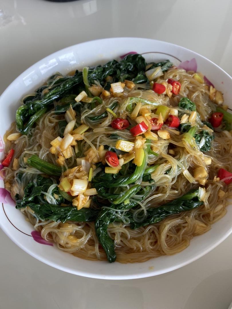 🌼神仙吃法㊙️菠菜凉拌粉丝，真的会一口上瘾。