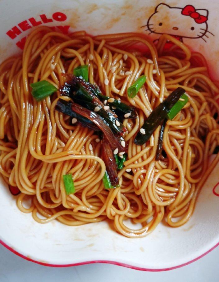 🔥5分钟搞定❗️好吃到爆的葱油拌面❗️