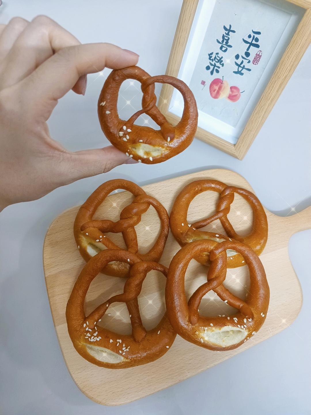 德国结、碱水红豆棒面包！