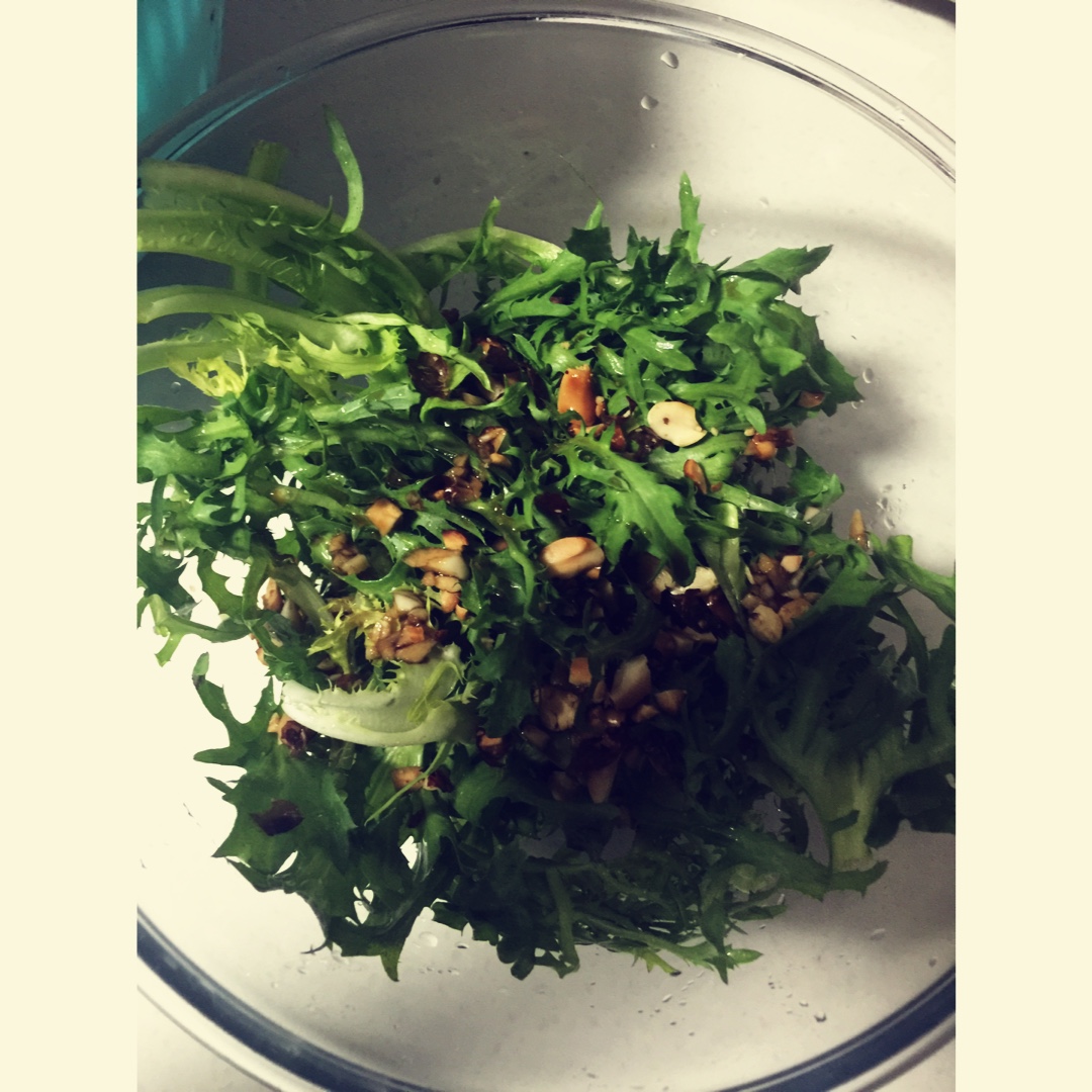 凉拌苦菊