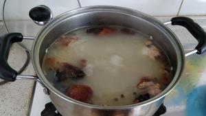香浓的烤鸭架汤的做法 步骤3