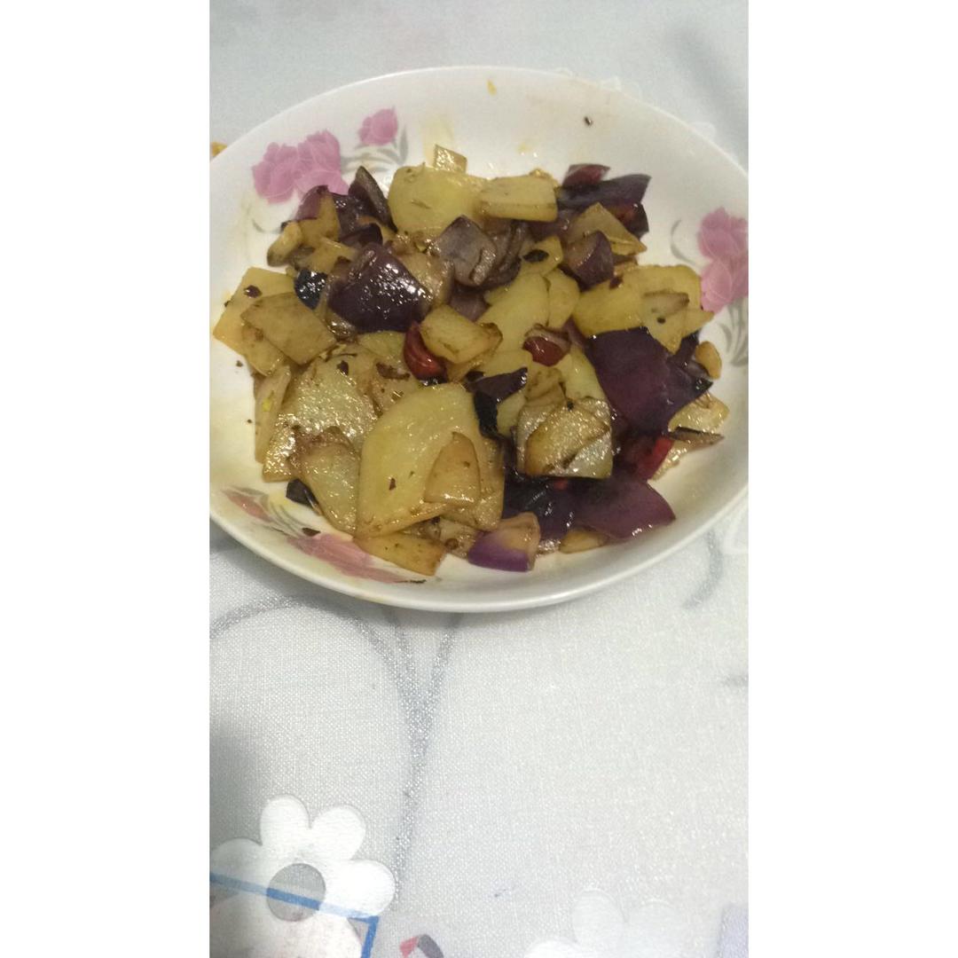 孜然洋葱土豆片