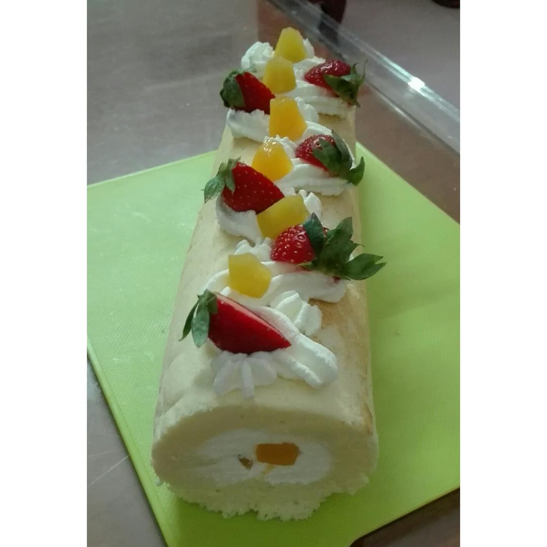 《Tinrry下午茶》教你做基础原味蛋糕卷