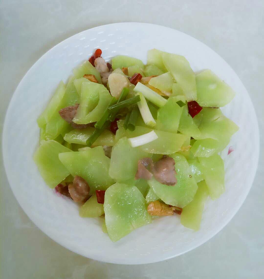 莴笋炒肉片