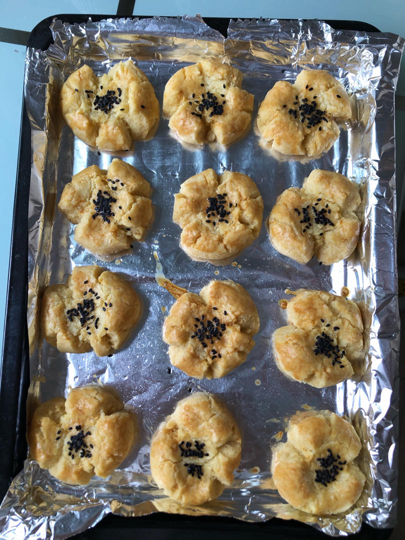 轻轻一按就碎掉的原味桃酥（不输猪油版）