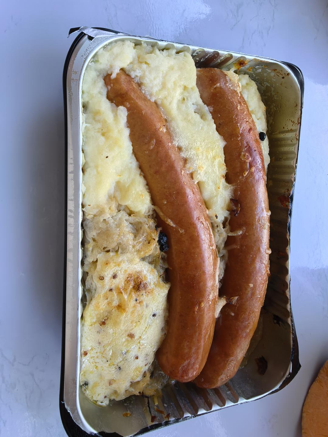 欧洲腹地·甄选德式香肠配培根酸菜