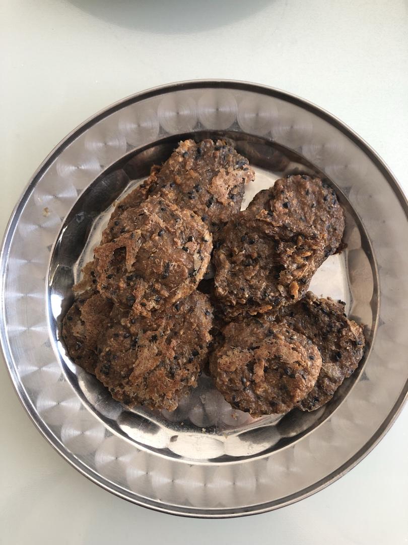 素食:有机燕麦芝麻大饼干