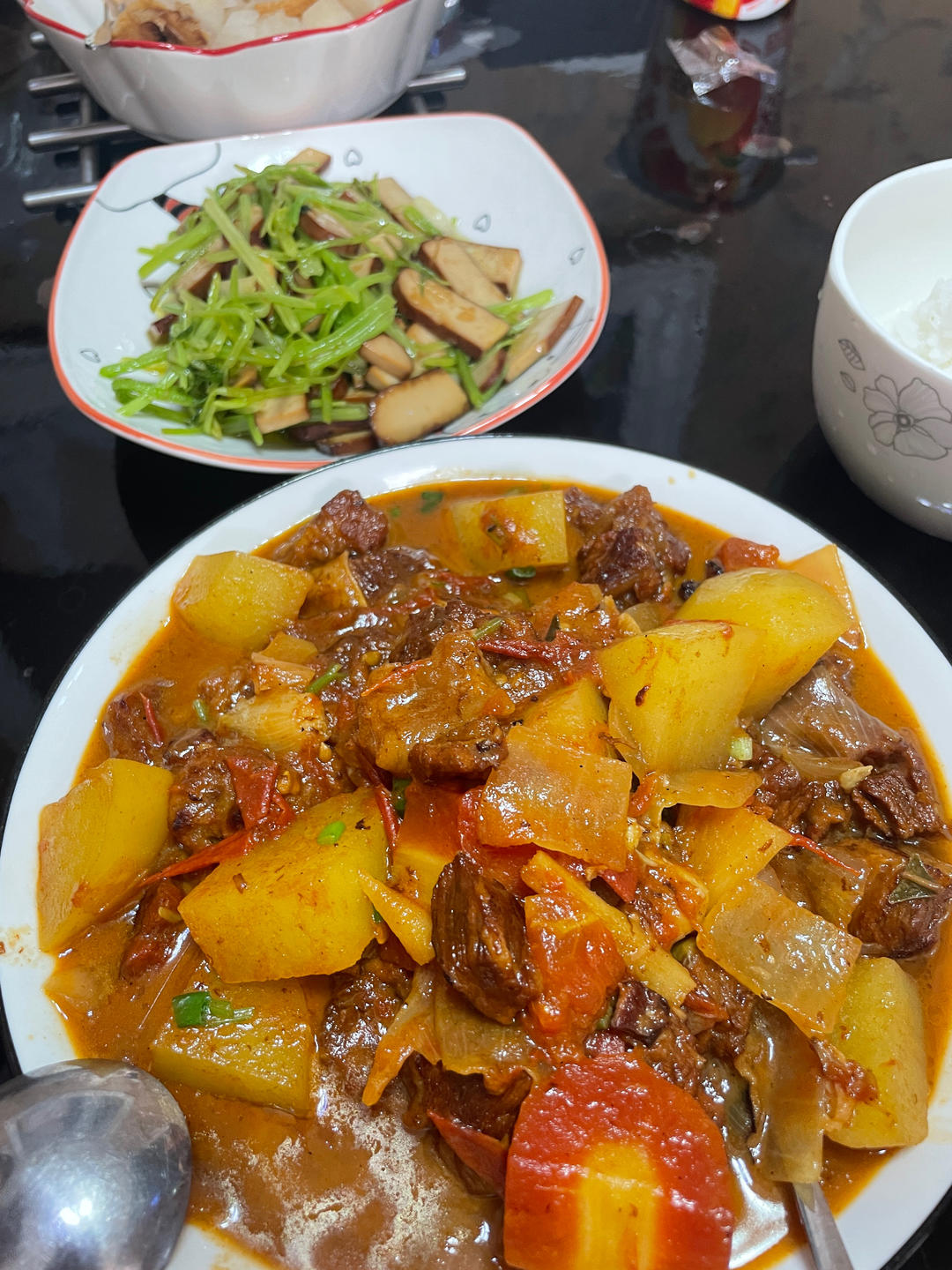 番茄土豆炖牛腩