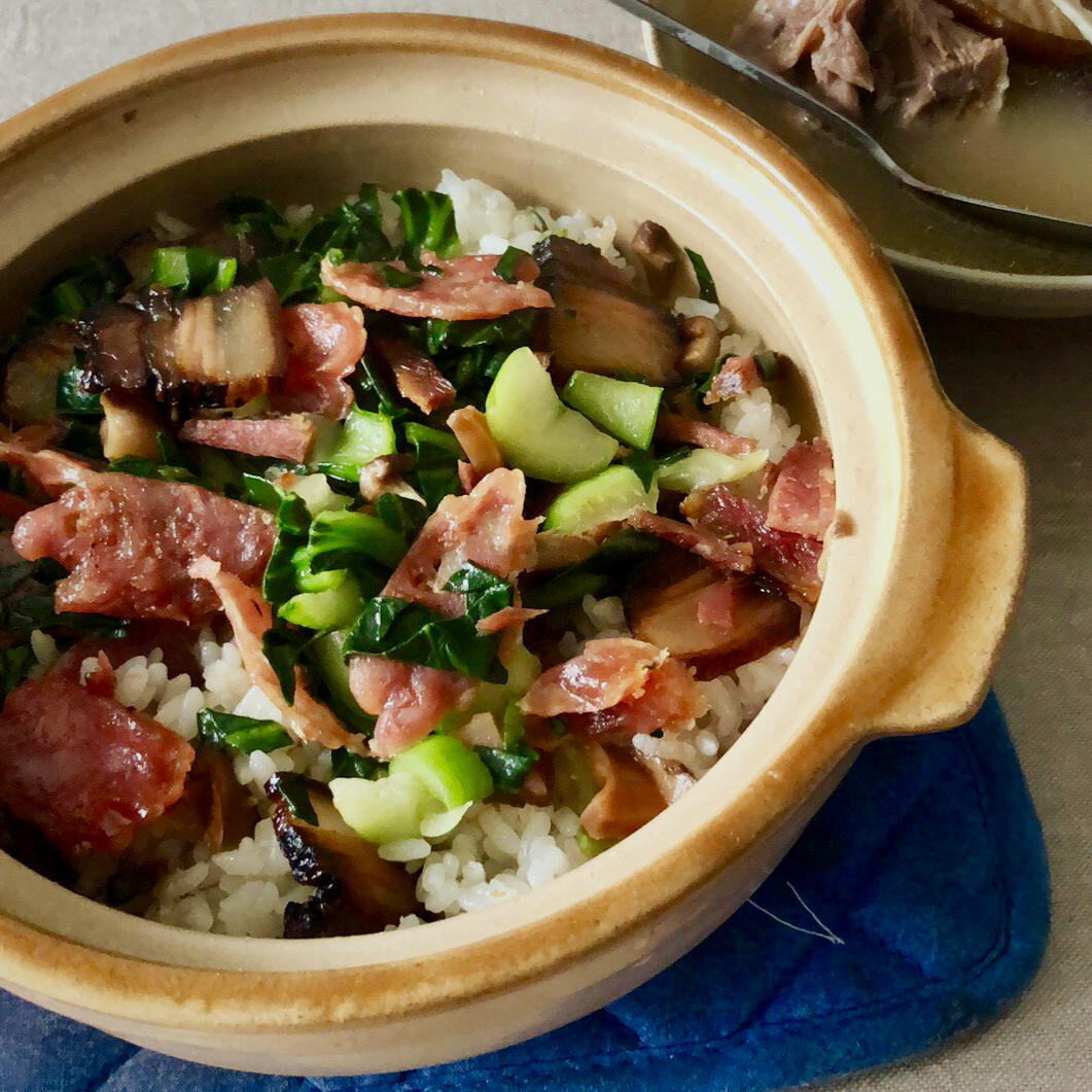 广式腊味煲仔饭