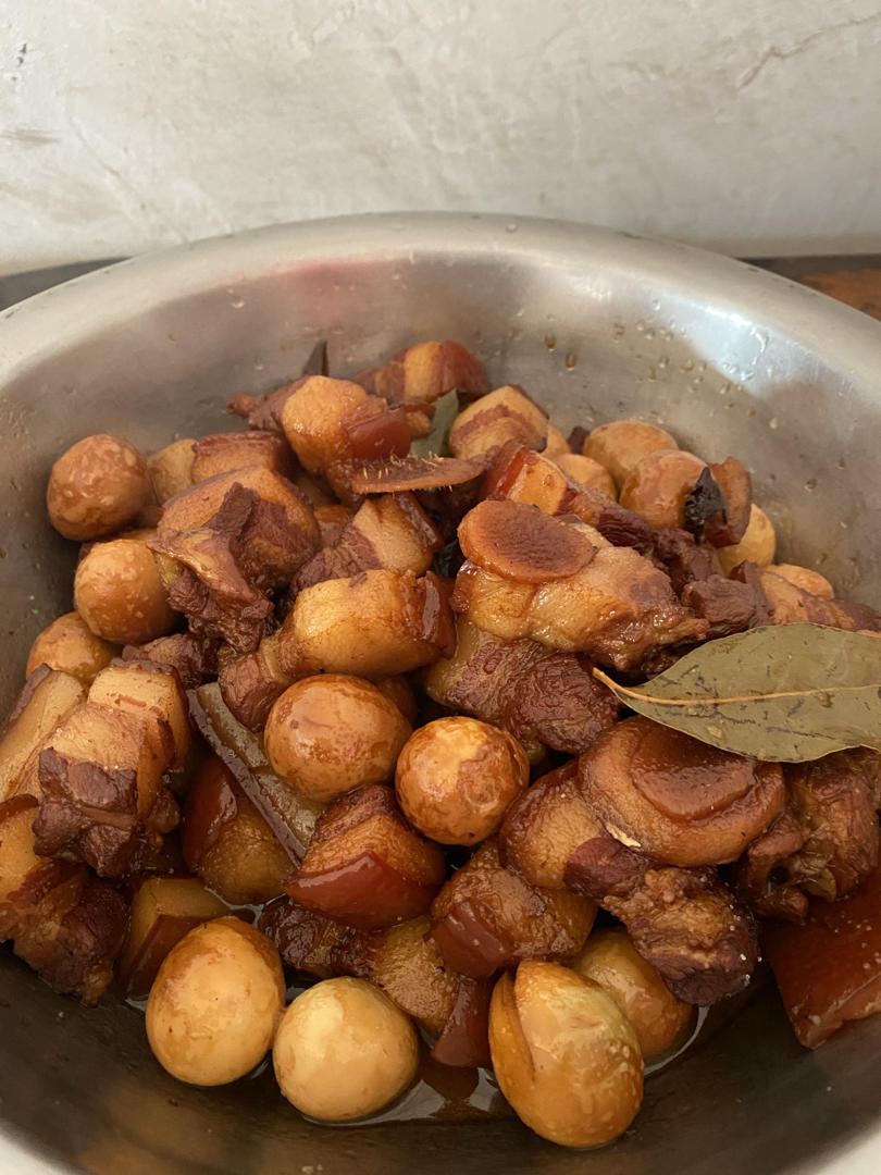 鹌鹑蛋红烧肉