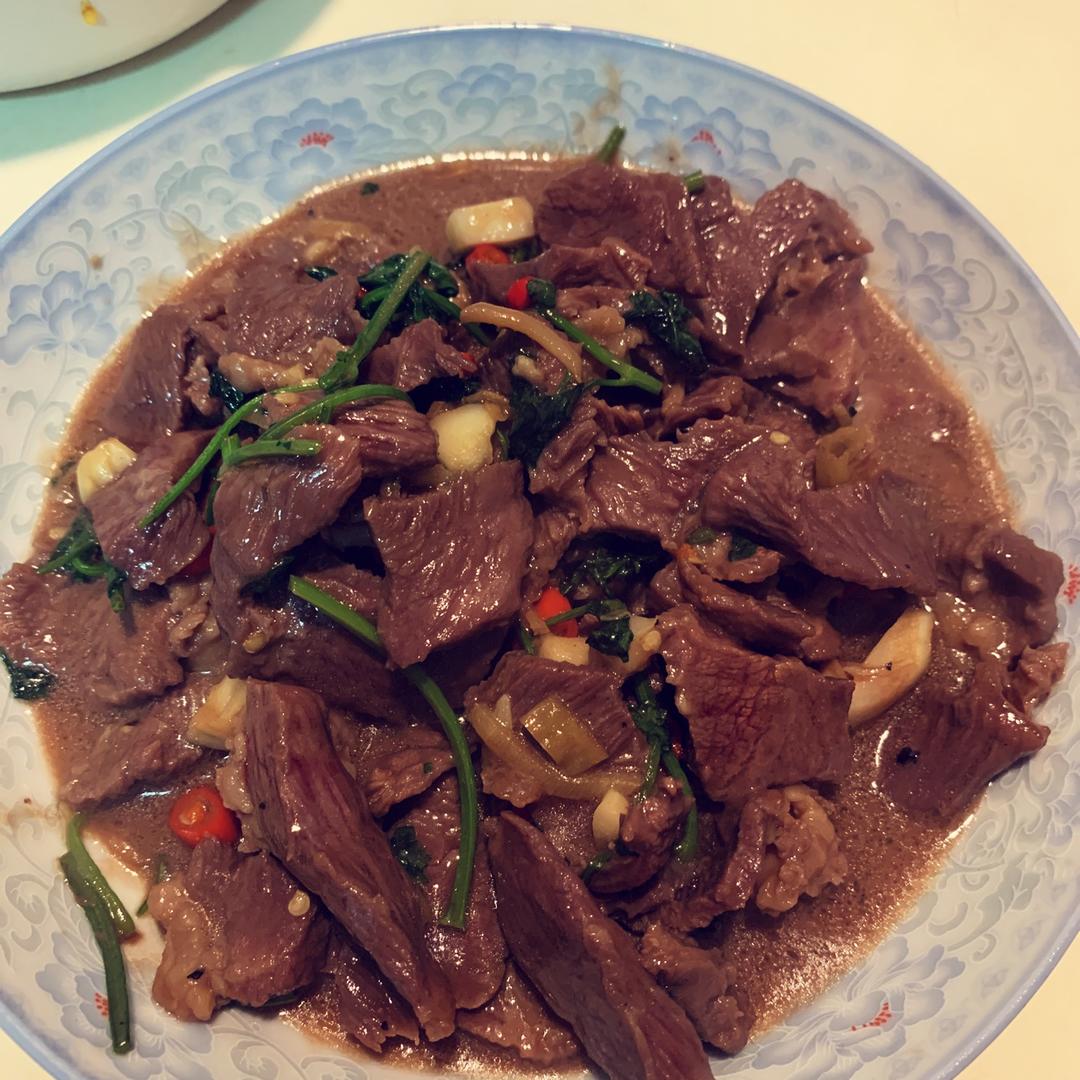 小炒牛肉（小白也可以做的超好吃！！）