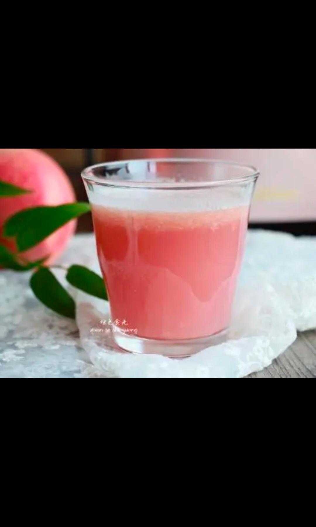 蜜桃奶茶的做法