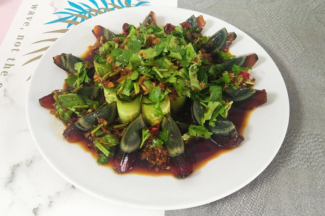 凉拌皮蛋