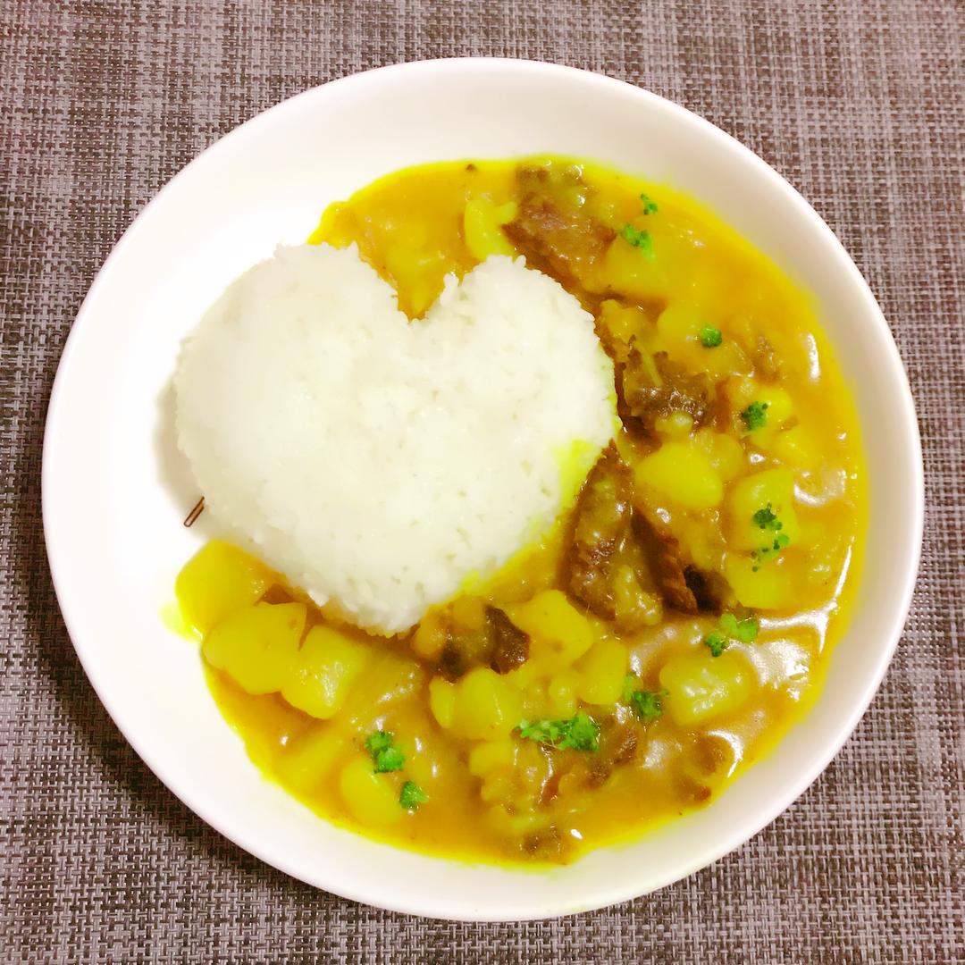 创意简餐:牛肉土豆咖喱盖饭,月亮代表我的心93的做法
