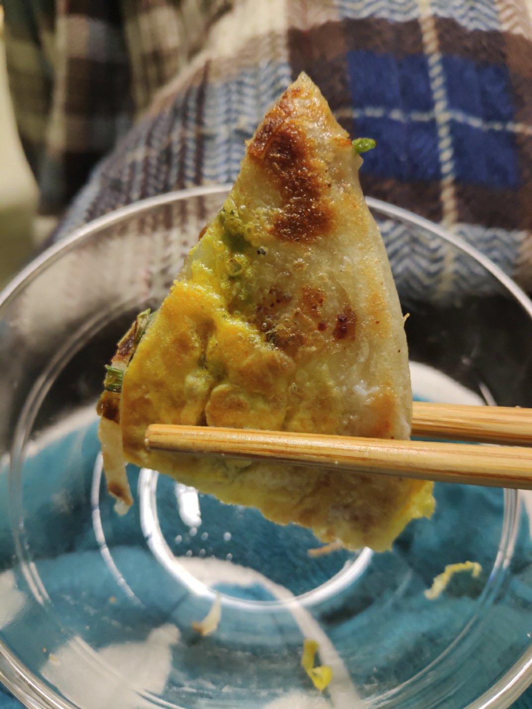 鸡蛋葱油饼                  （更新饼坯保存方法）
