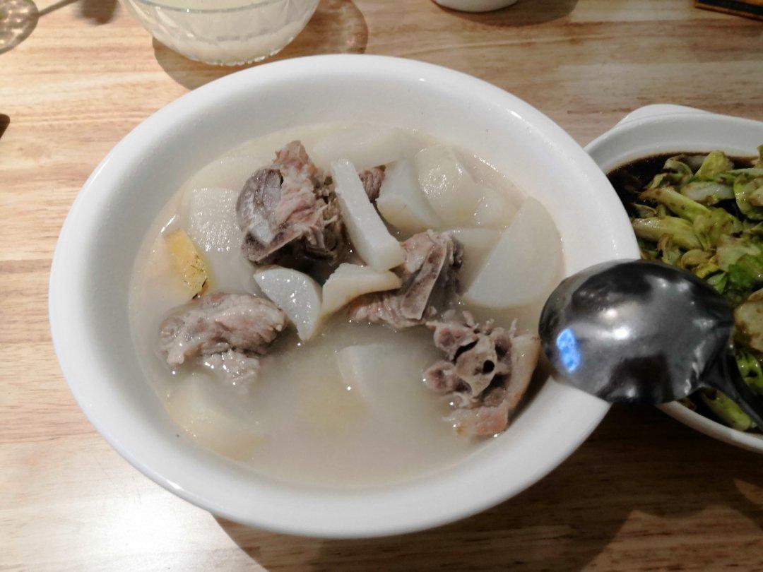 萝卜排骨汤
