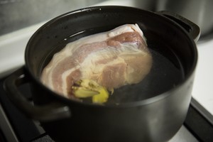台式无油无香料卤肉饭（小白料理）的做法 步骤2