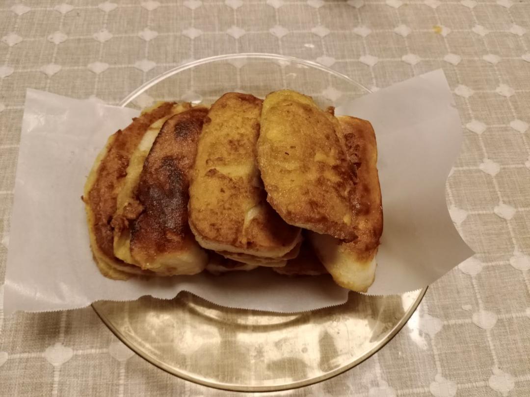 炸馒头片夹臭豆腐乳