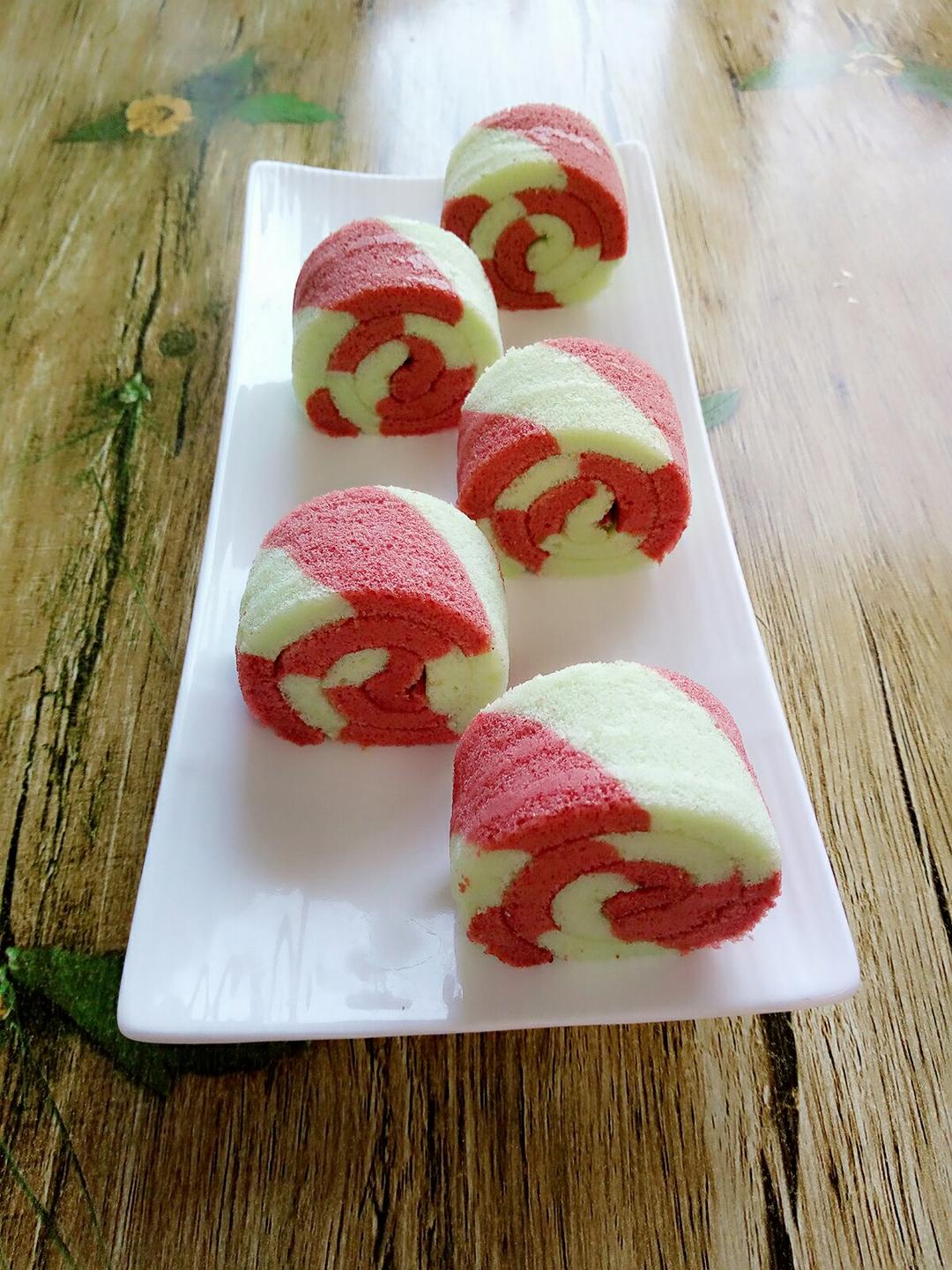 五彩斑斓的彩虹蛋糕卷   #皮黑森林#