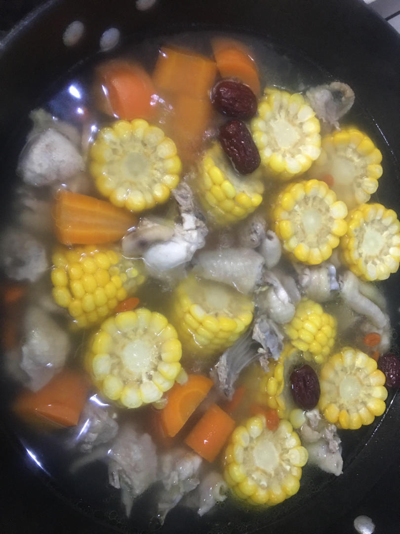 玉米鸡肉胡萝卜汤