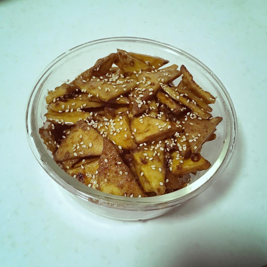 蜜汁小三角豆干