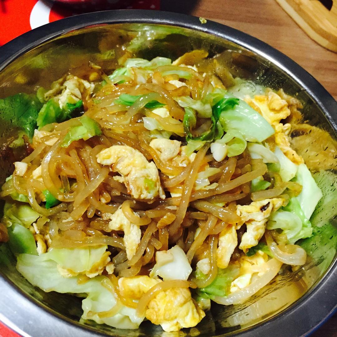 包菜粉丝炒鸡蛋