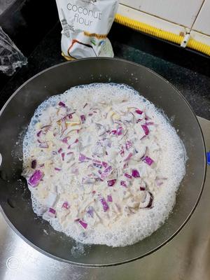 口蘑培根浓汤的做法 步骤3