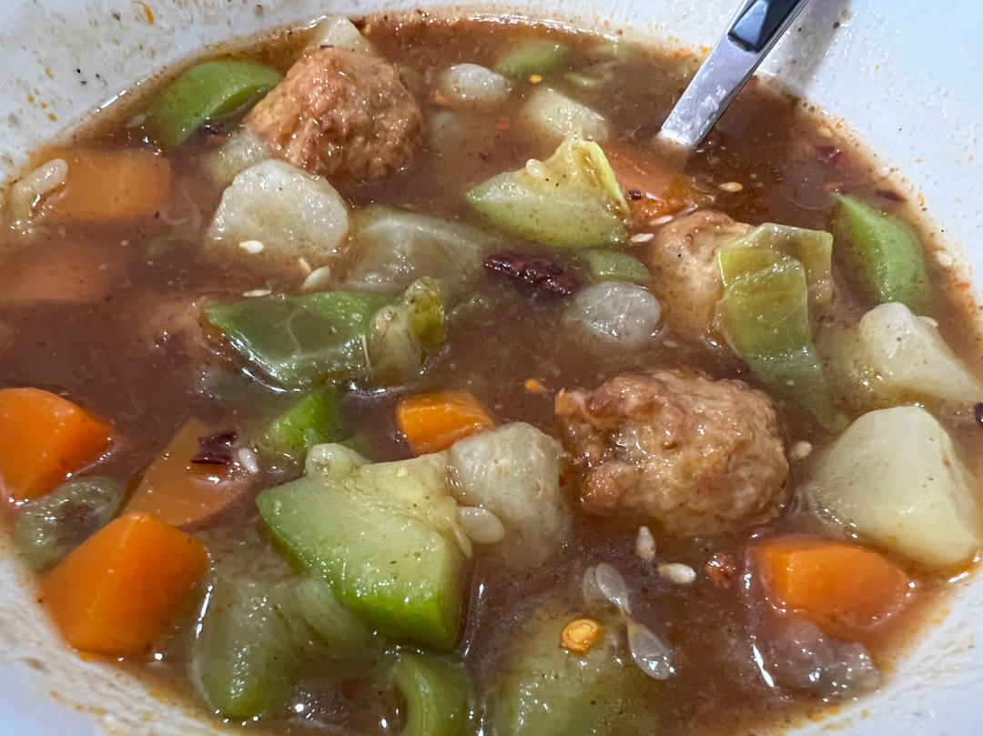 肉丸胡辣汤（回坊版）附牛骨汤做法