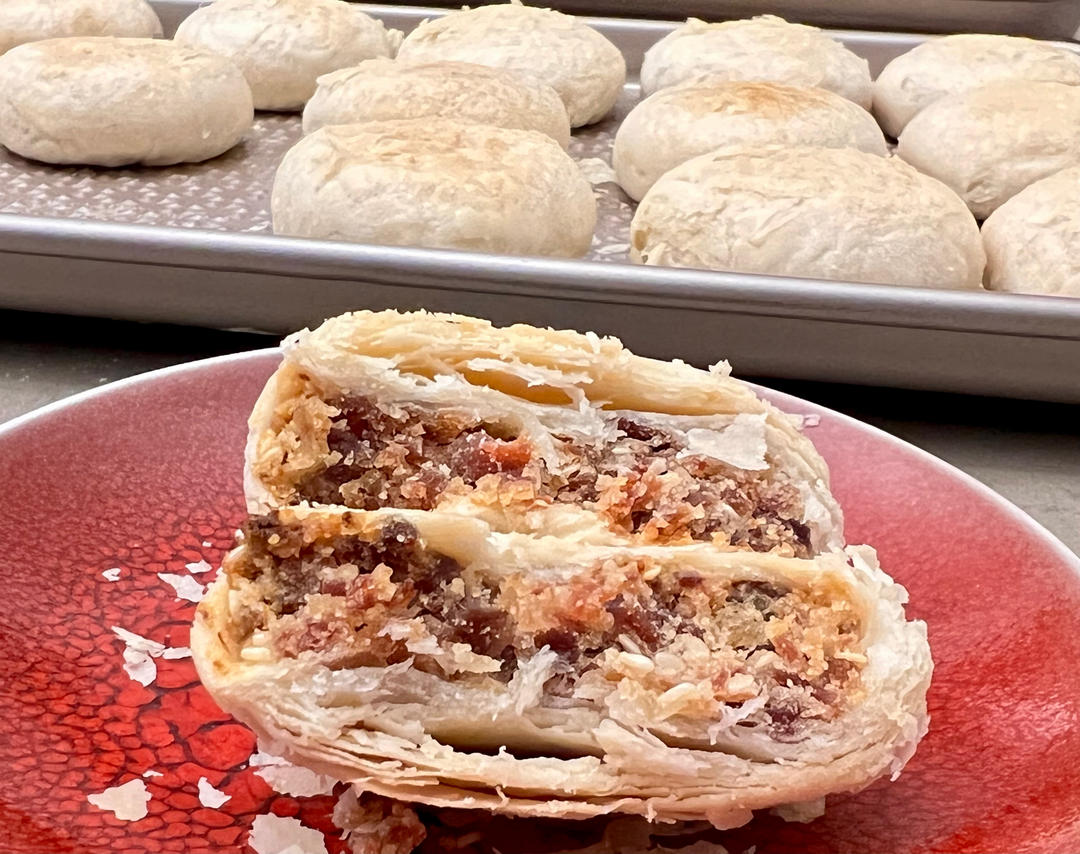 白酥皮云腿月饼
