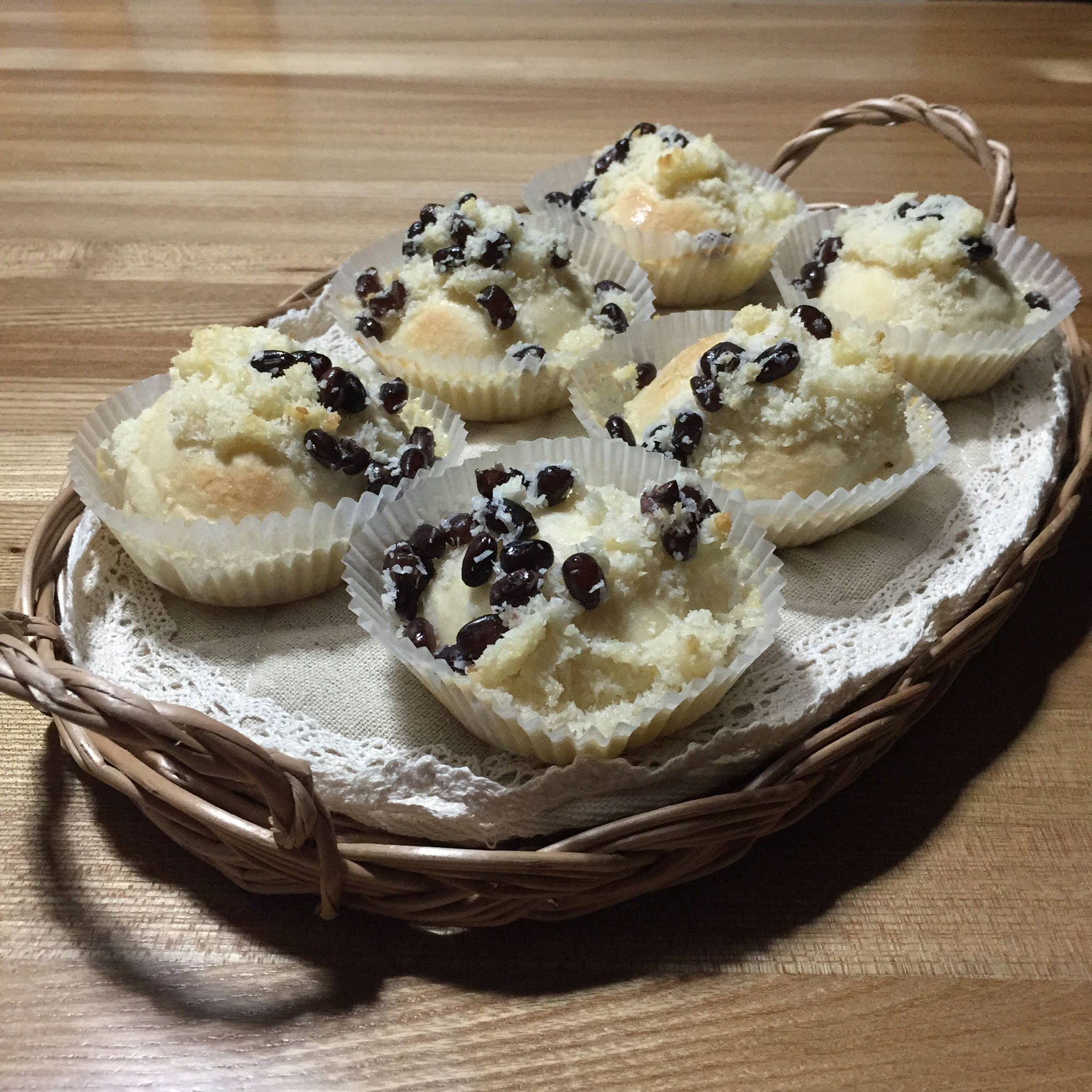 椰蓉蜜豆泡浆面包