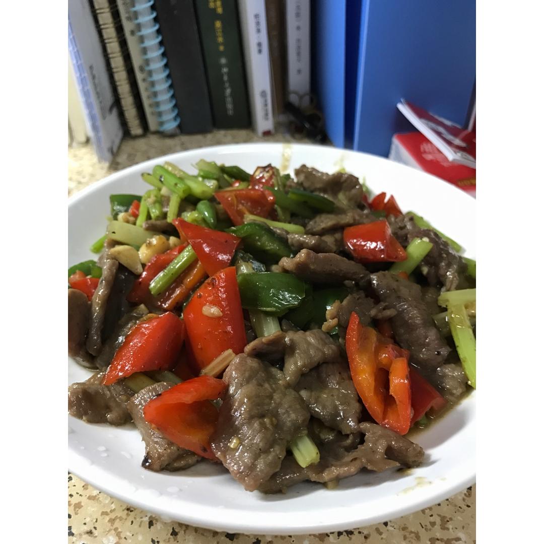 小炒牛肉（大众家庭版）