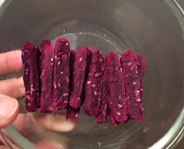 紫薯手指软饼（小花家的辅食）的做法