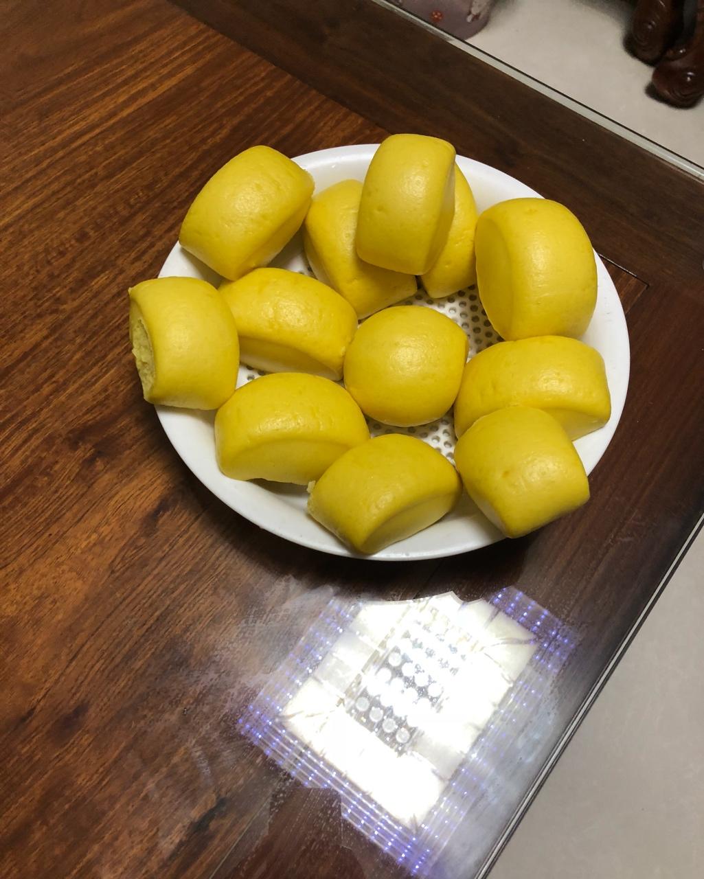 新手也可以--详解如何做出人见人爱、金黄的南瓜馒头