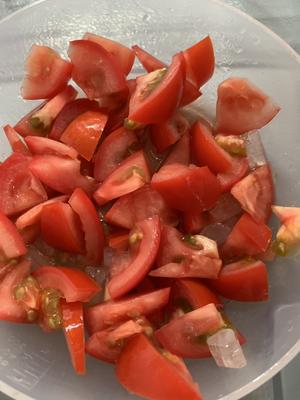 「减脂美味easy」番茄沙巴鱼全麦面的做法 步骤2