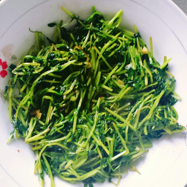 清炒豆苗