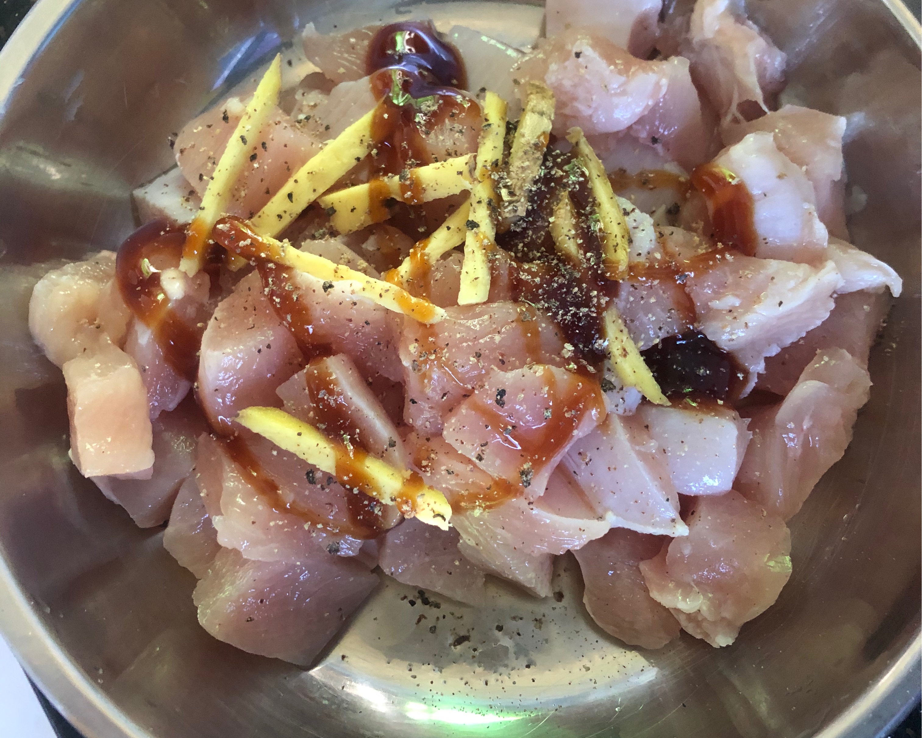 刮油减脂餐——青瓜土豆炒鸡胸肉的做法 步骤1