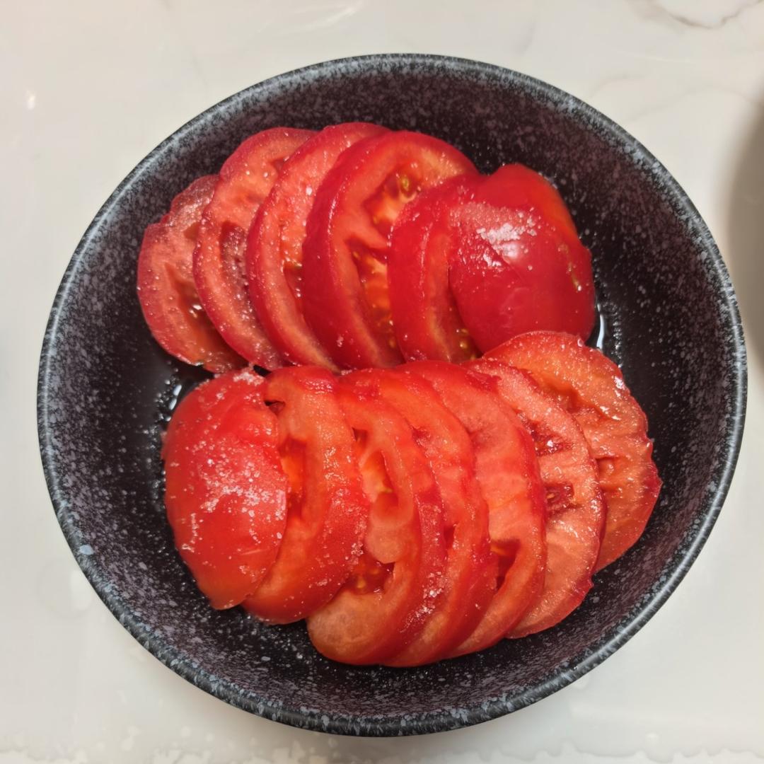 凉拌西红柿
