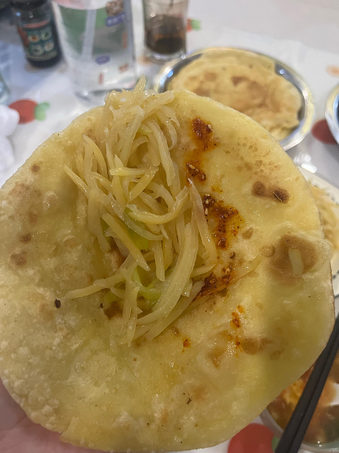 黄卡的小油饼卷土豆丝 绝了👍🏻