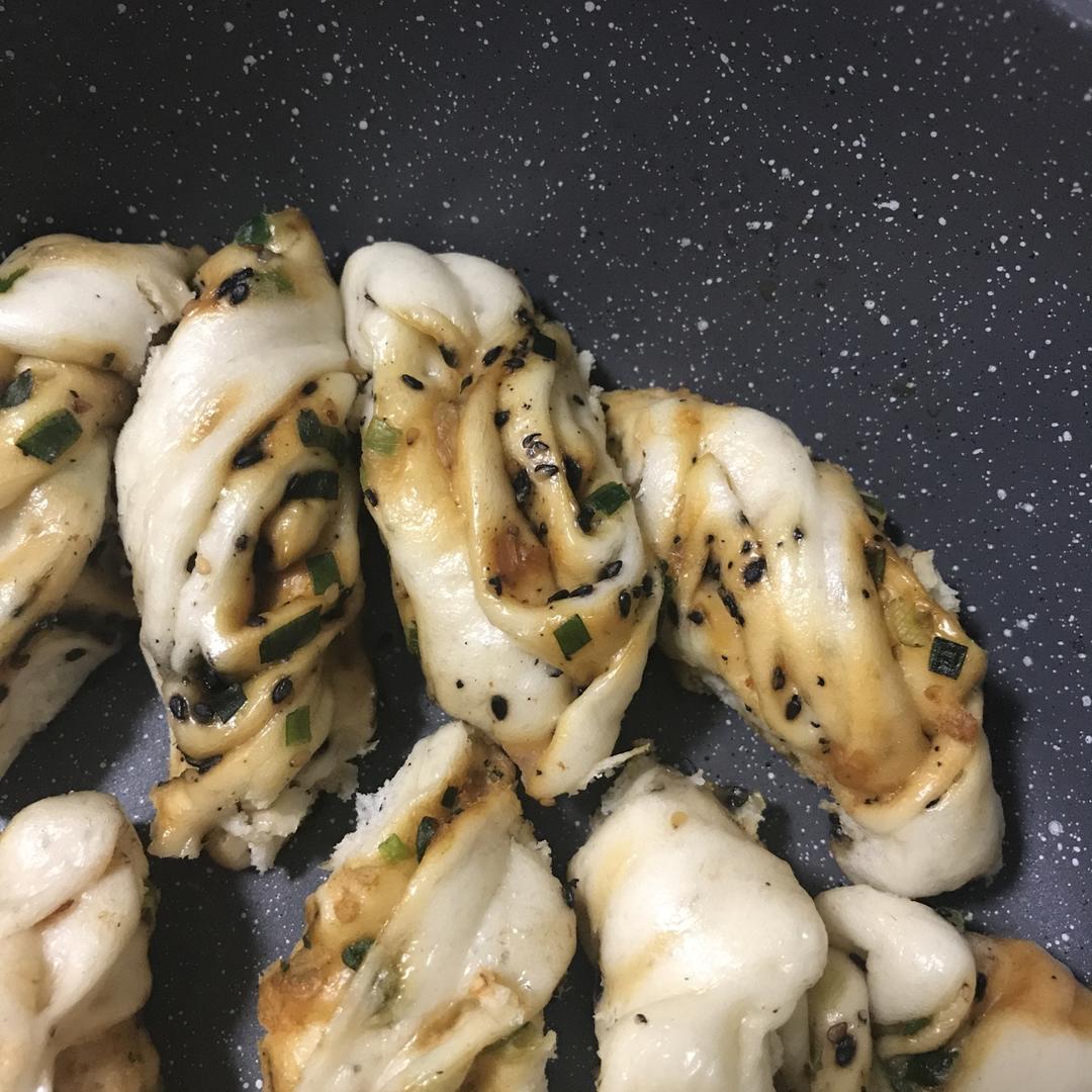 香葱肉松粘卷子